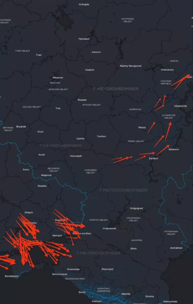 Ночью ВСУ атаковали Таганрог, видео публикуются в местных телеграм-каналах