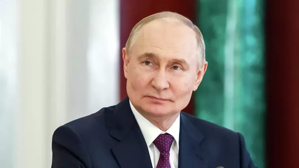 Путин подписал закон о введении штрафов до 500 тыс рублей за несоблюдение иноагентами требований Минюста