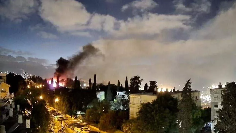 Иран атакует Израиль: ракетные удары по оружейному заводу и Бен-Гуриону