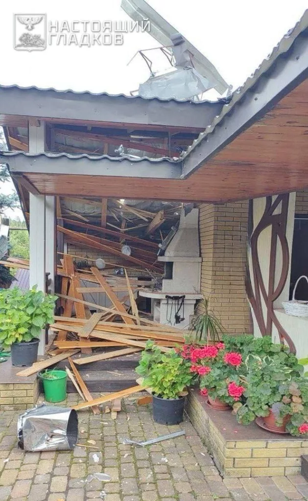 Четверо человек пострадали в Белгородской области в результате атак FPV-дронов по машине скорой помощи и автобусу