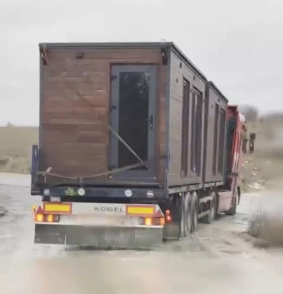 Видео тех самых фур-дрононосцев с двойной крышей – удар по российским аэродромам готовился тщательно