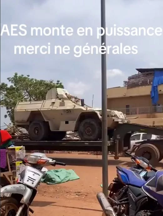 На фоне новостей о выводе «Вагнера» из Мали, там была замечена очередная колонна техники «Африканского корпуса»