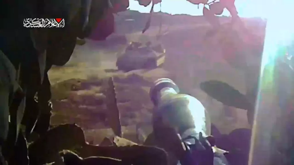 Очень странная засада на израильский ТБТР Namer в исполнении ХАМАС