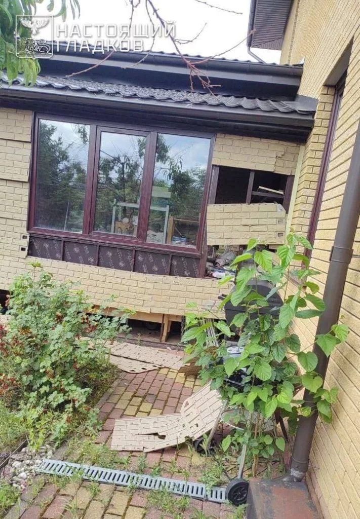 Четверо человек пострадали в Белгородской области в результате атак FPV-дронов по машине скорой помощи и автобусу