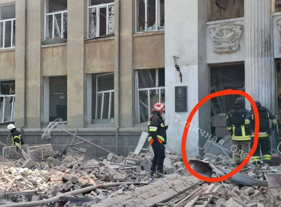 Кадры ночной атаки ВС России на объекты ВСУ в Киеве