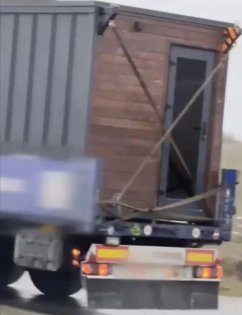 Видео тех самых фур-дрононосцев с двойной крышей – удар по российским аэродромам готовился тщательно