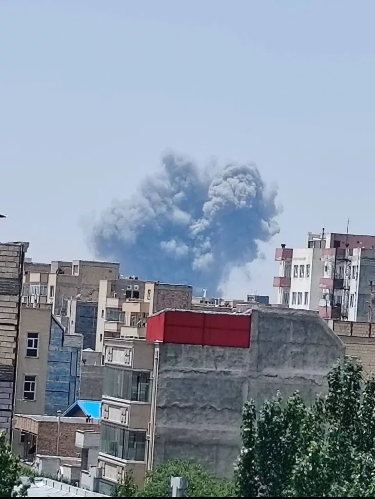 Израиль наносит новые удары: серия взрывов в Тебризе, Керманшахе и Хорремабаде