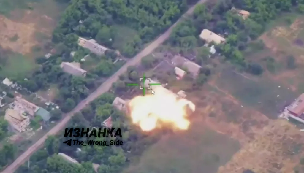Применение дронов-камикадзе «Герань-2» по местам дислокации подразделений ОШБр «Лють» НПУ в Степановке и подразделений 36-й ОБрМП ВМСУ в районах Клебан-Быка и Яблоновки