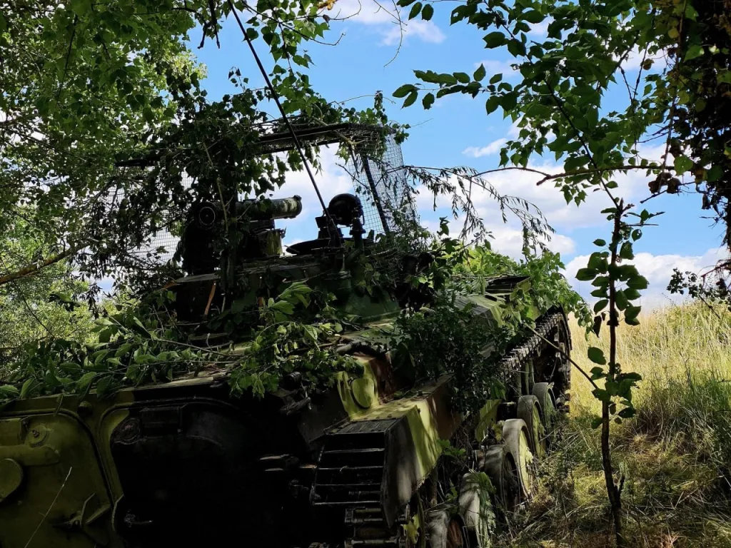 Бронетехника словацкой армии во время мероприятия «Tankové dni Laugarício 2025»