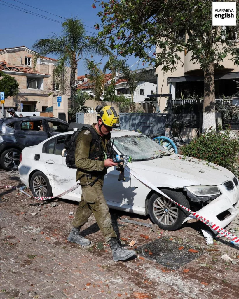Ночная атака по Тель-Авиву: новые кадры разрушений в израильском городе и его окрестностях
