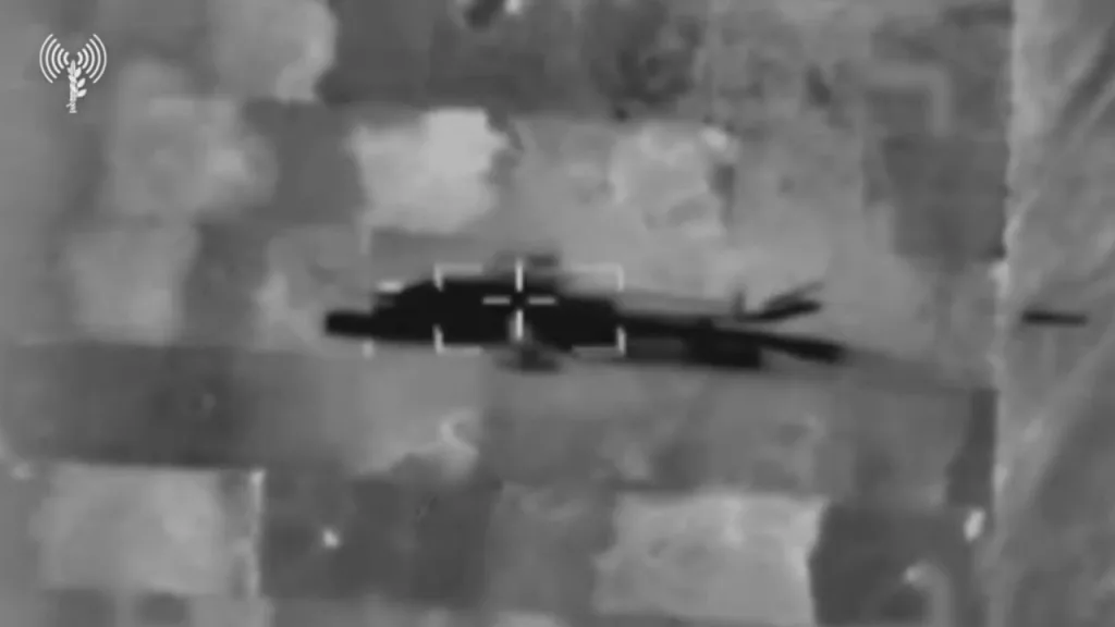 Заявлено как уничтожение 5 ударных вертолетов AH-1J (или их иранской версии Toufan) ударами ВВС Израиля