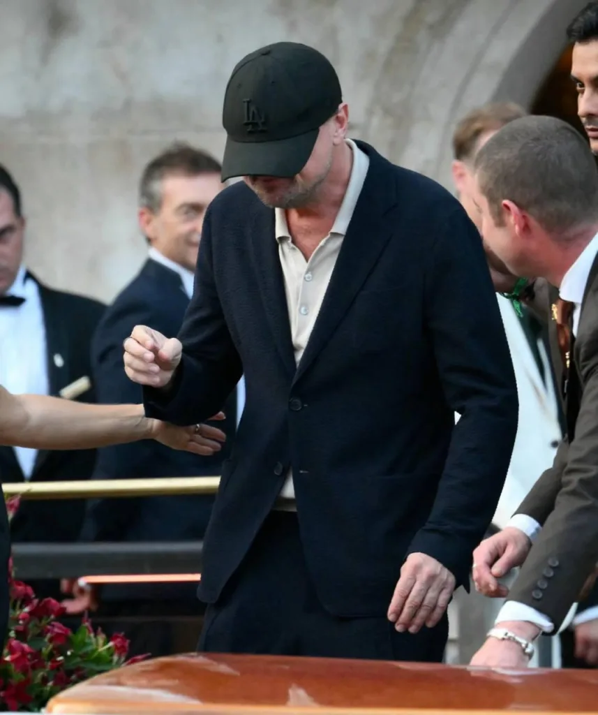 Обстановка в Италии - Джефф Безос арендует практически всю Венецию для своей свадьбы - ее проведение оценивают в 4 миллиарда рублей