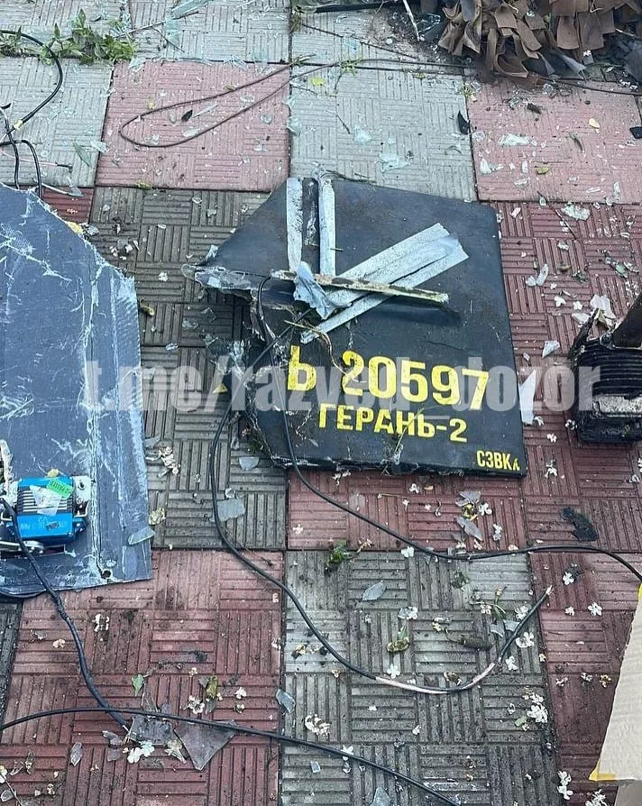 "Герани" разнесли стоянку с транспортом для ВСУ. Кадры со стороны противника