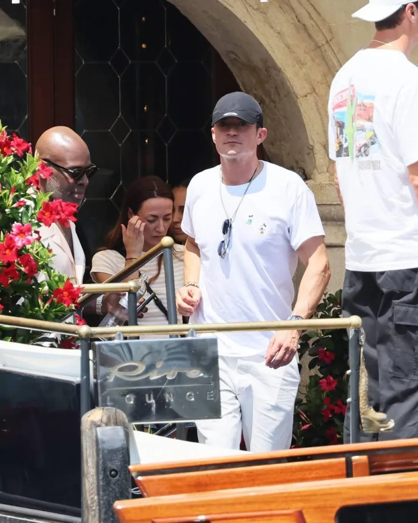 Обстановка в Италии - Джефф Безос арендует практически всю Венецию для своей свадьбы - ее проведение оценивают в 4 миллиарда рублей