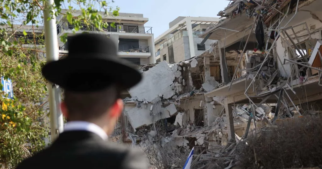 Согласно данным израильского 12-го канала со ссылкой на официальные источники, США присоединятся к войне против Ирана уже сегодня вечером. Судя по всему, Израиль не справляется в одиночку