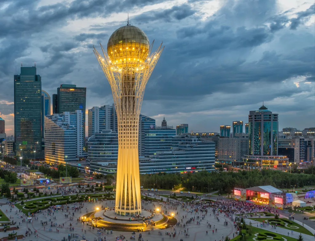 Казахстан на грани нестабильности: почему власти делают ставку на Лондон, а не на Москву?