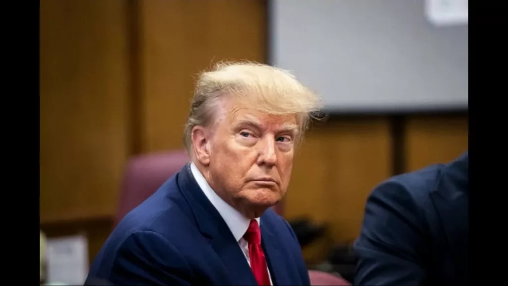 Трамп вступил в конфликт с Карлсоном на фоне подготовки удара по Ирану