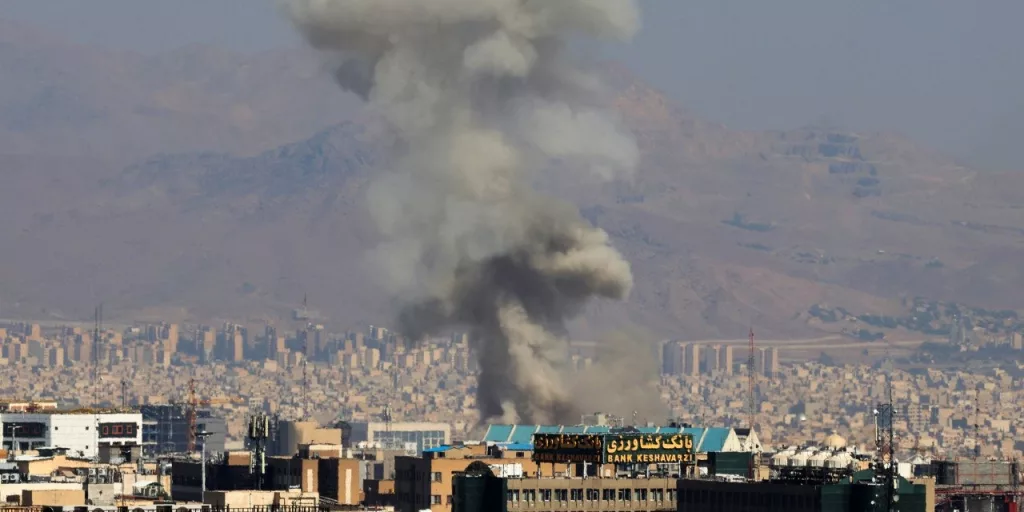 Ну вот и случилось то, чего мы так ждали: рупор американской пропаганды Wall Street Journal наконец-то сравнил израильскую операцию в Иране с российской кампанией на Украине — и, разумеется, не в пользу русских