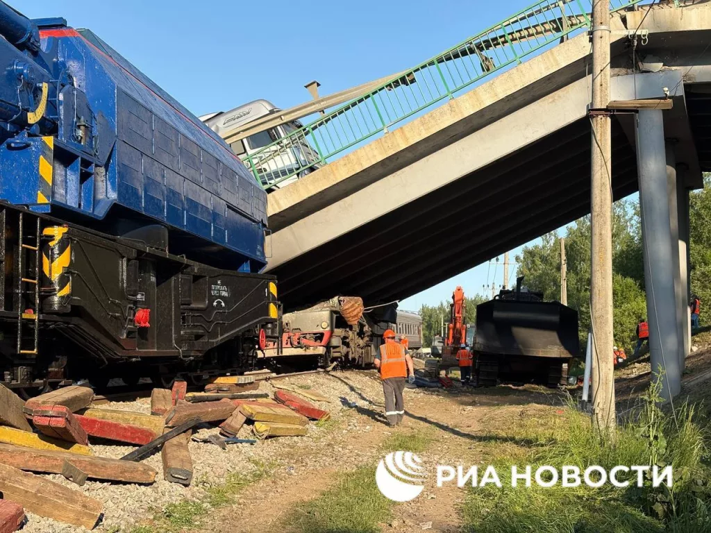 Юрий Подоляка: В прифронтовой полосе Брянской и Курской области подорвано два моста за ночь
