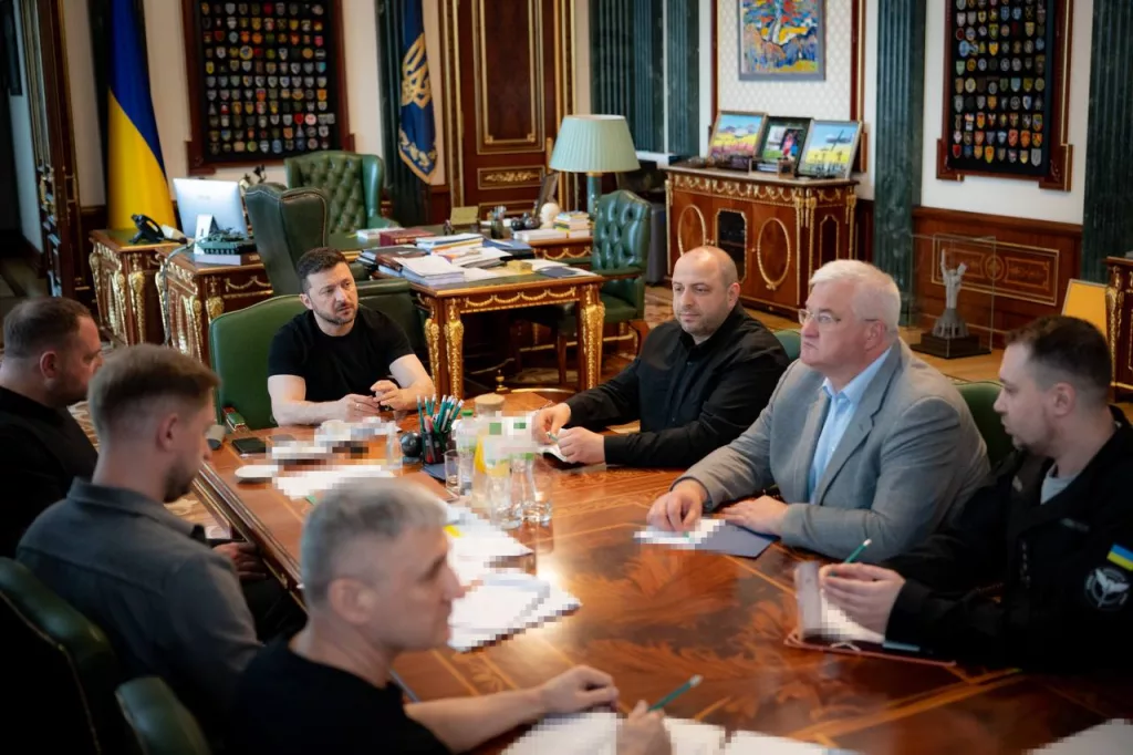 Украинскую делегацию на переговорах в Стамбуле 2 июня вновь возглавит Умеров, сообщил Зеленский