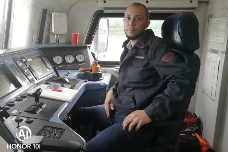 Герой дня. Погибший машинист Павел Мишин