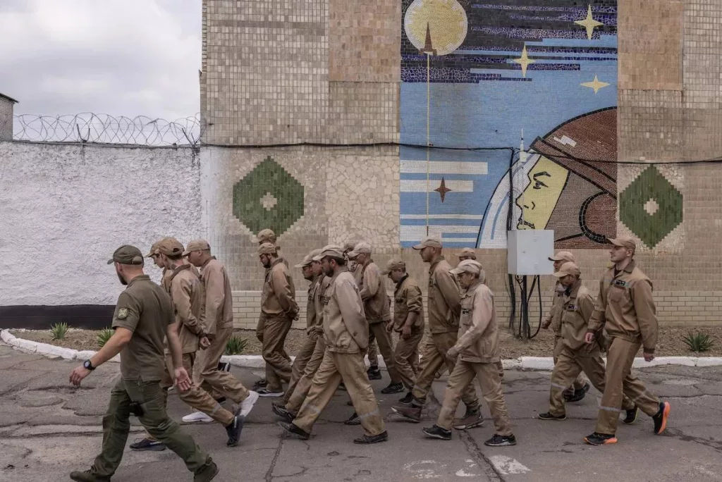 Зачем ГУР нужны зэки?