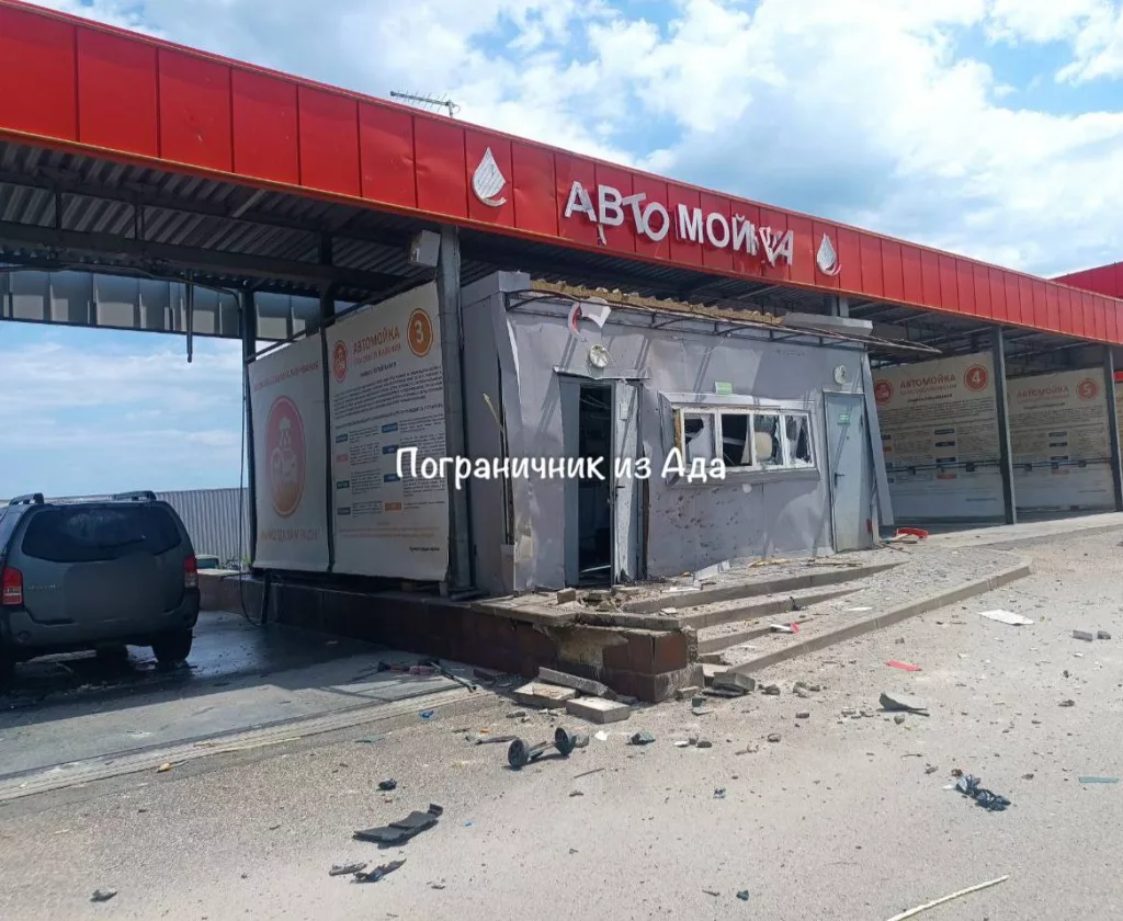 Враг атаковал автомойку в н.п Таврово Белгородской области, есть пострадавший