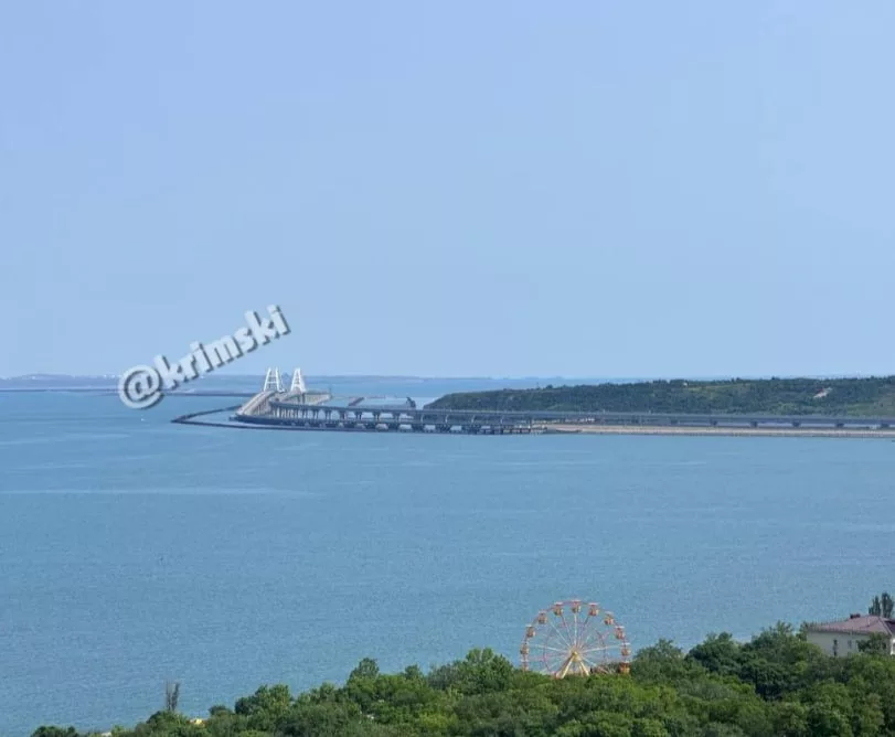 Движение автотранспорта по Крымскому мосту возобновлено