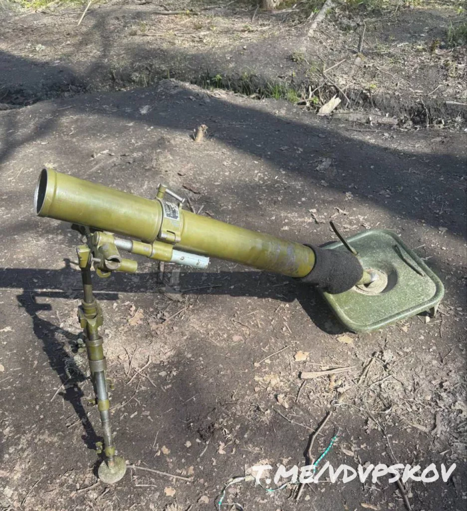 Ещё одна фотография северокорейского 60-мм миномёта на вооружении 76-й гв. дивизии ВДВ