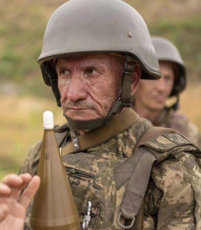 Верховная Рада одобрила в первом чтении законопроект о контракте на военную службу для мужчин старше 60 лет