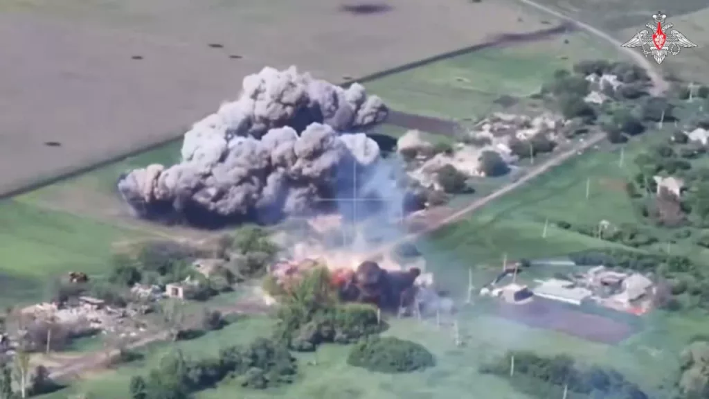 Процесс уничтожения сил противника в районе села Редкодуб на границе ДНР и Харьковской области