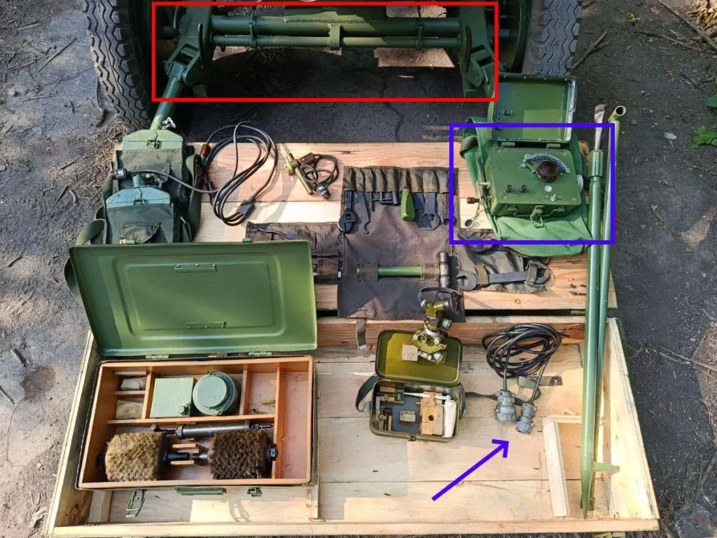 Похоже, что помимо 140-мм миномета, на вооружении ВС РФ засветилась также и 107-мм буксируемая РСЗО