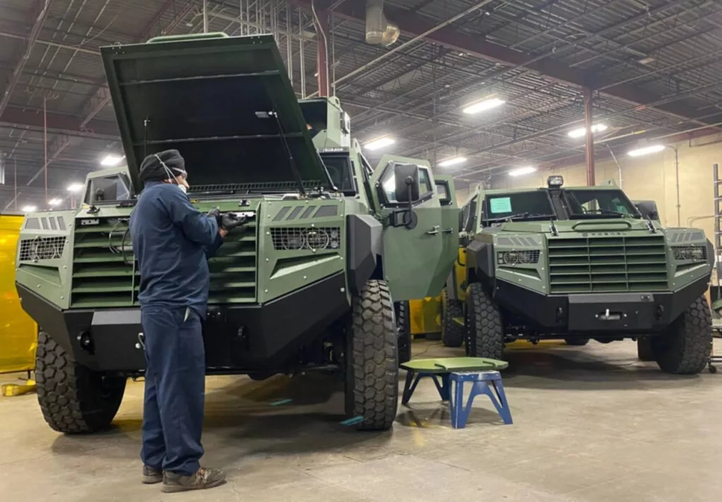 Генеральный директор компании Roshel Роман Шимонов заявил, что на Украине развёрнуто производство бронеавтомобилей Roshel Senator