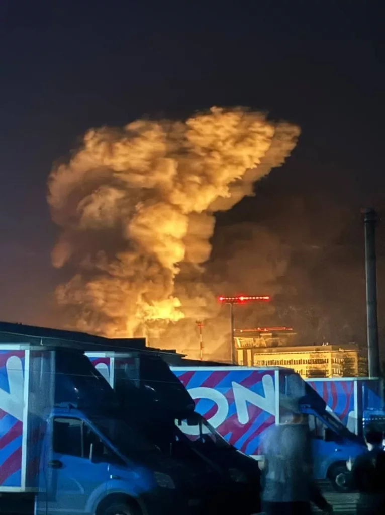 Мощный взрыв прогремел в районе аэропорта Брянска