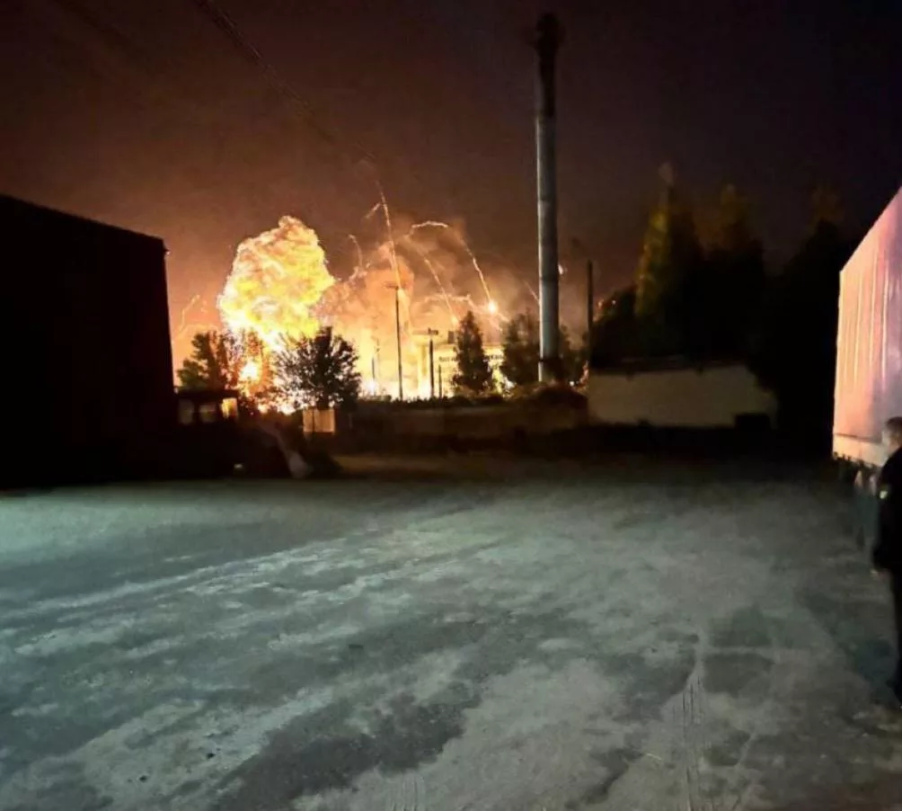 Мощный взрыв прогремел в районе аэропорта Брянска