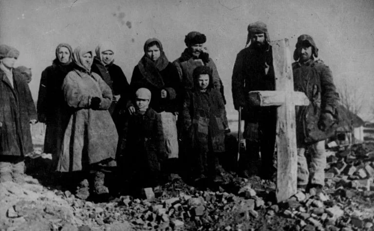 Неонацистское отродье ВСУ верно методам идейных предков из Вермахта и СС