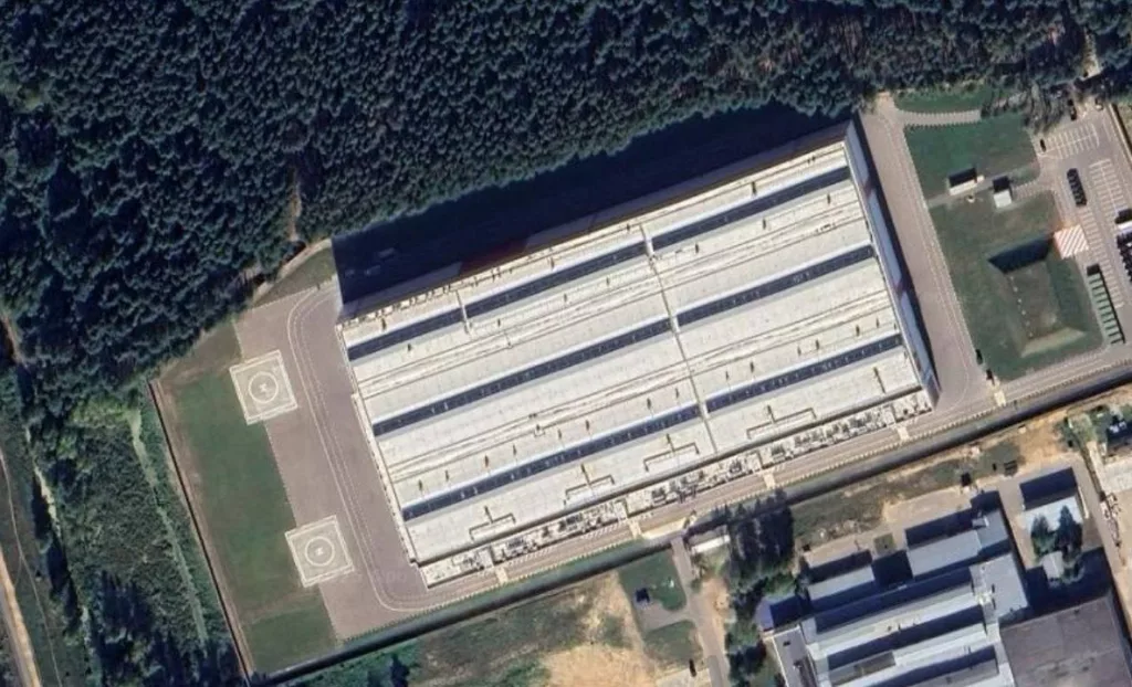 Последствия прилета украинских дронов-камикадзе по заводу «Кронштадт» в Подмосковье