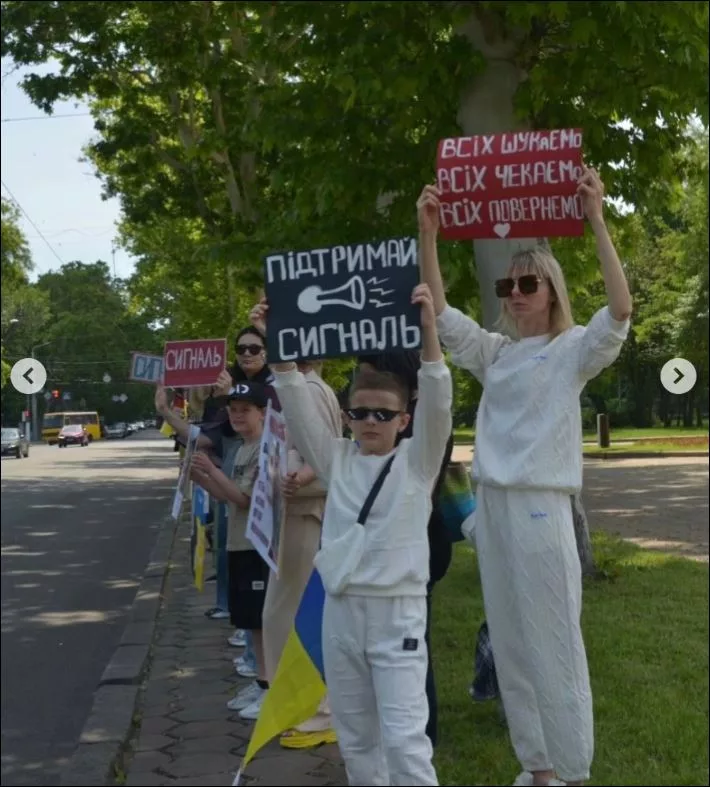 Массовые митинги родственников убитых украинских боевиков 15 бригады "Кара-Даг"
