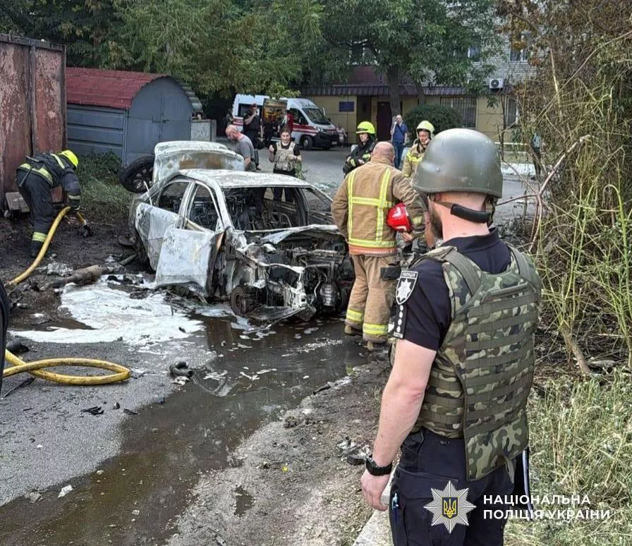 Опубликованы кадры взорванного авто прокурора в Днепропетровске