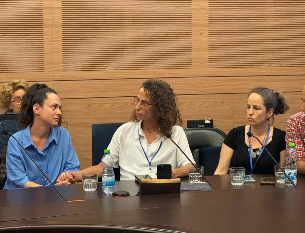 «Черное дно»: девушки, изнасилованные в культовых ритуалах, раскрывают все ужасы пережитого