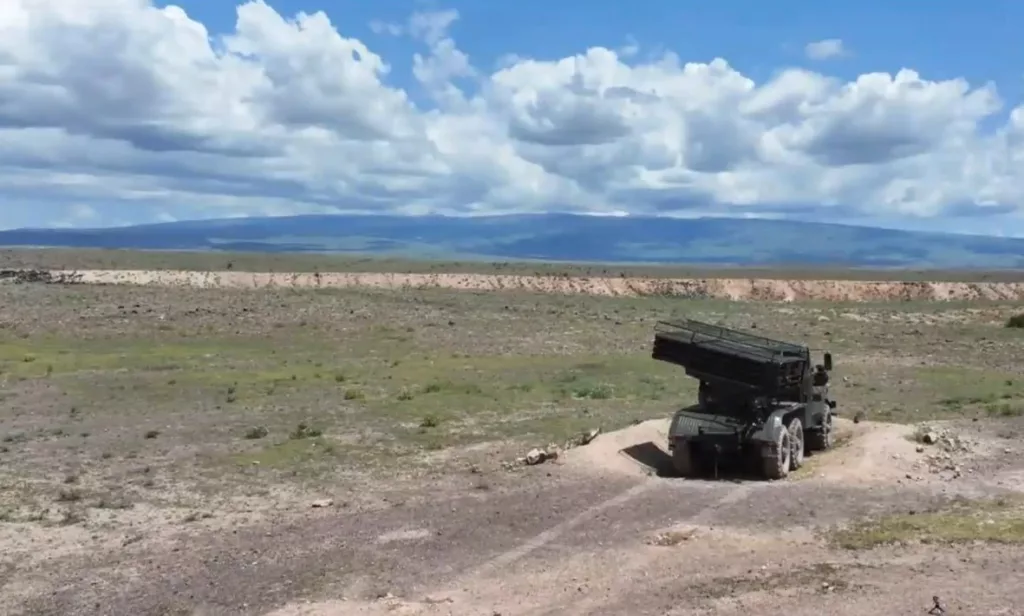 Армянские "Грады" стали оснащаться антидроновыми мангалами, аналогичными по своей конструкции используемым ВС РФ