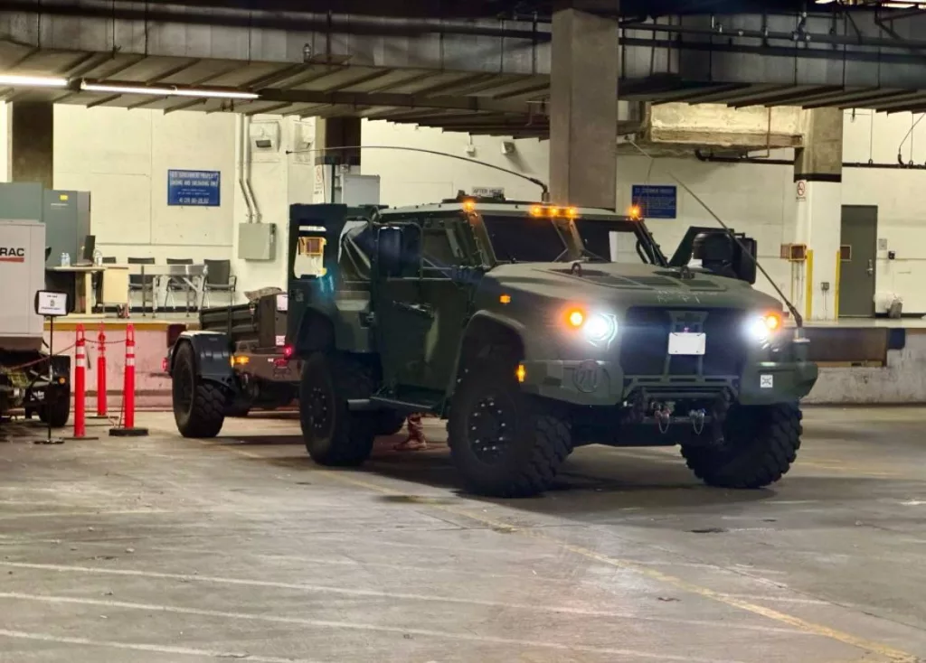 Северное командование вооружённых сил США сообщило о развёртывании в Лос-Анджелесе 300 военнослужащих 79-й пехотной бригады (IBCT) Национальной гвардии Калифорнии на фоне начавшихся протестов