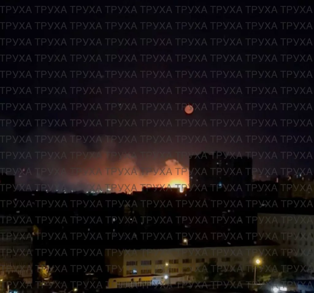 Кадры из Киева. Моменты ударов дронами по целям и множественные очаги возгорания