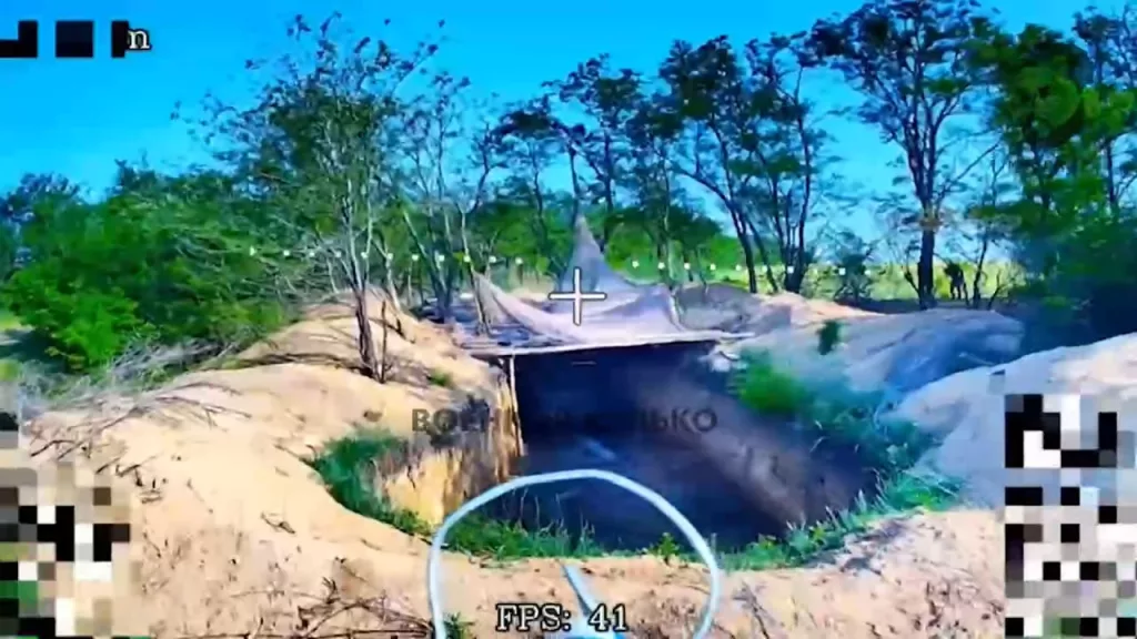 Уничтожение очередной "Богданы" на шасси Tatra Phoenix ударом FPV-дрона, Запорожская область