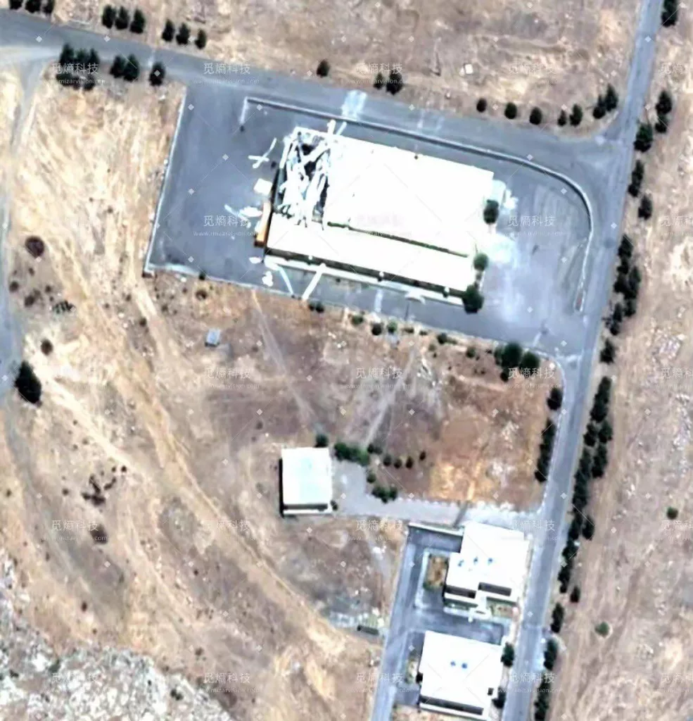 Кадры ударов ВВС Израился по подземной ракетной базе в Керманшахе и спутниковые снимки результатов