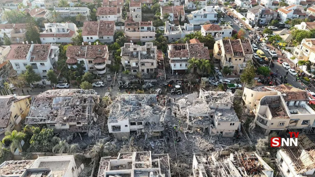 Тель-Авив не помнит за всю свою историю большего разрушения, пишут израильские СМИ