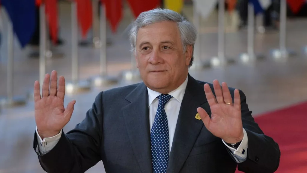 МИД Италии: Иран может создать 10 ядерных бомб за полгода