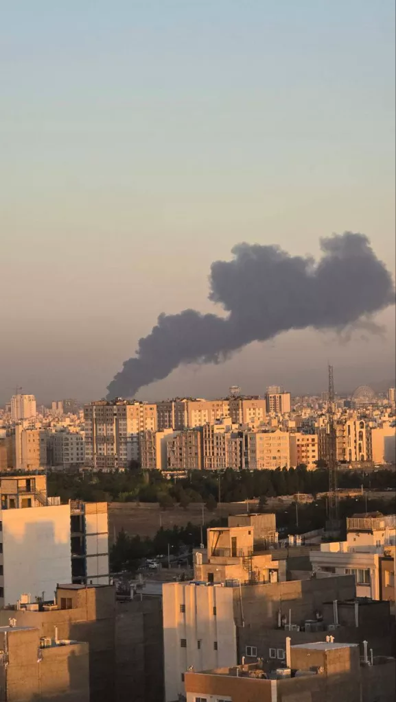 ВВС Израиля нанесли удар по Международному аэропорту Мешхед им. Шахида Хашеминежада (или в его районе) на северо-востоке Ирана