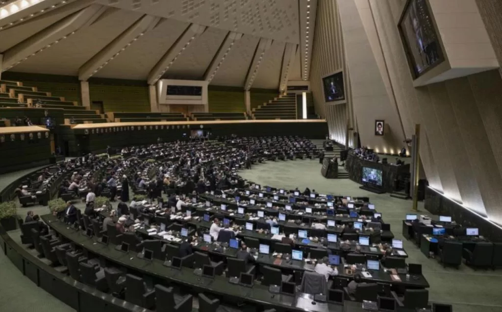 Тегеран опроверг планы выйти из ядерного договора