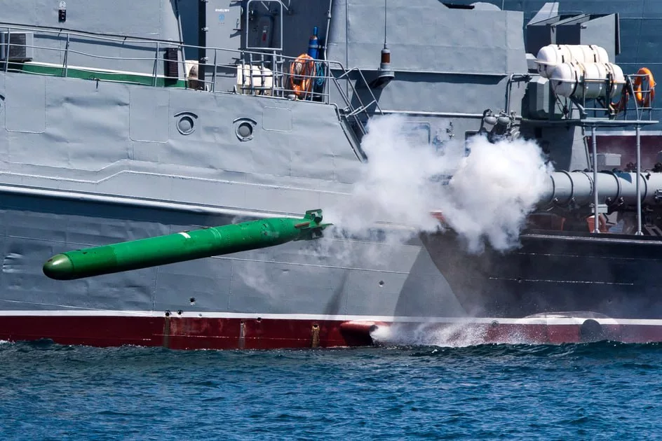 Провокация под чужим флагом: украино-британский план, российские торпеды и корабль США